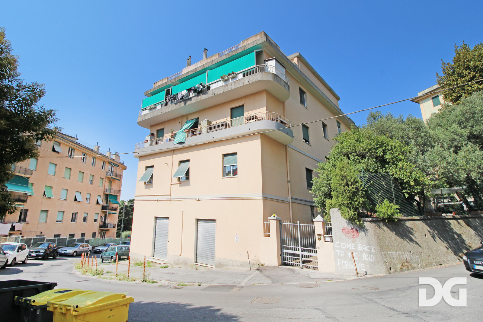 Immobiliare Del Guasta VIA ITALO D’ERAMO – MQ. 112 AMPIA POGGIOLATA PERIMETRALE 