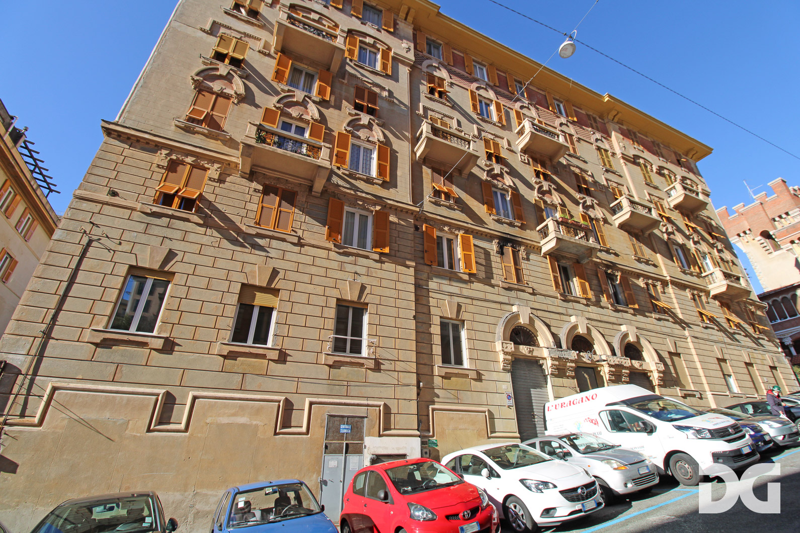 Immobiliare Del Guasta CASTELLETTO – VIA SIVORI ARREDATI E LUMINOSI MQ. 65