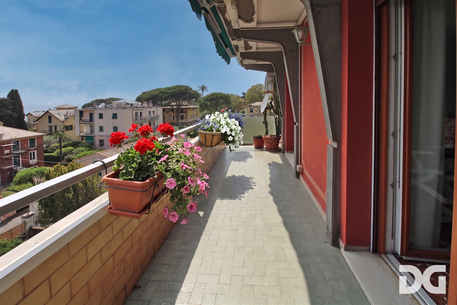 Immobiliare Del Guasta NERVI – VIALE DELLE PALME PANORAMICI MQ. 106 TRIBALCONI