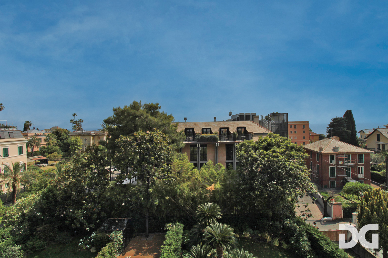 Immobiliare Del Guasta NERVI – VIALE DELLE PALME PANORAMICI MQ. 106 TRIBALCONI