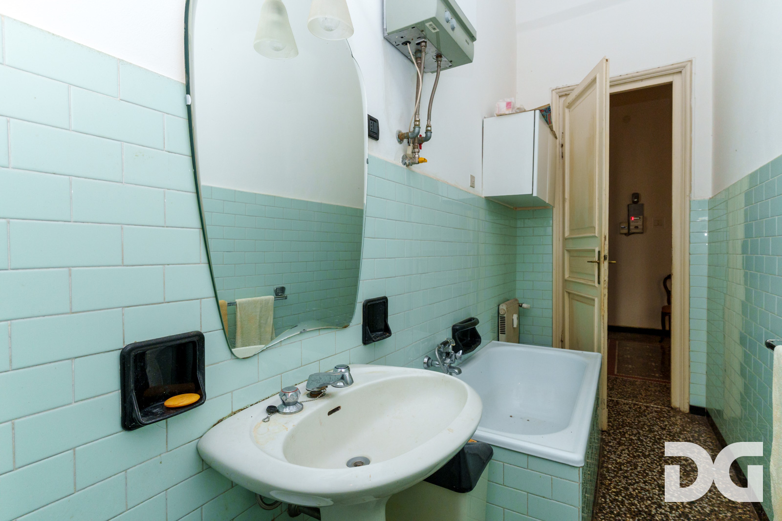 Immobiliare Del Guasta SAMPIERDARENA – VIA BURANELLO LUMINOSI MQ.94 CON POGGIOLO