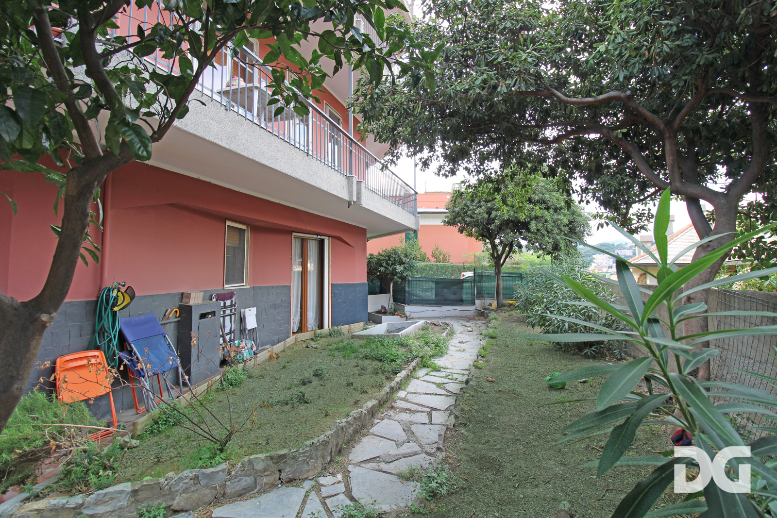 Immobiliare Del Guasta SAN MARTINO D'ALBARO – VIA VIVIANI MQ. 72 CON GIARDINO E BOX 