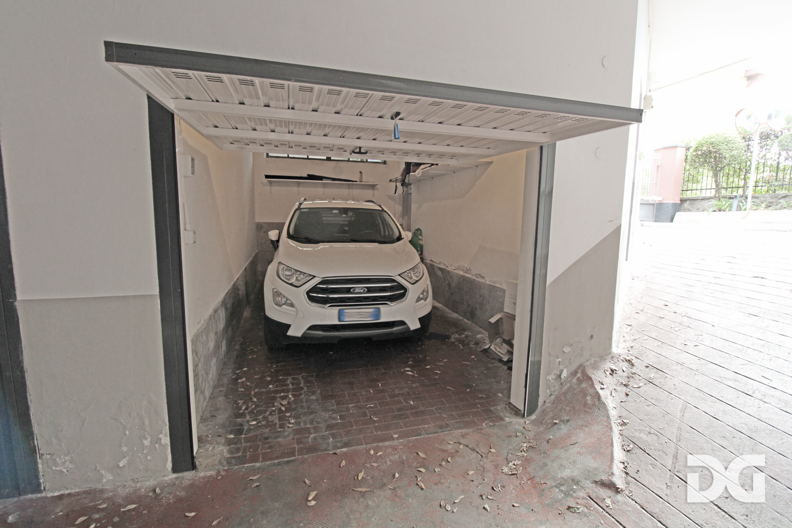 Immobiliare Del Guasta SAN MARTINO D'ALBARO – VIA VIVIANI MQ. 72 CON GIARDINO E BOX 