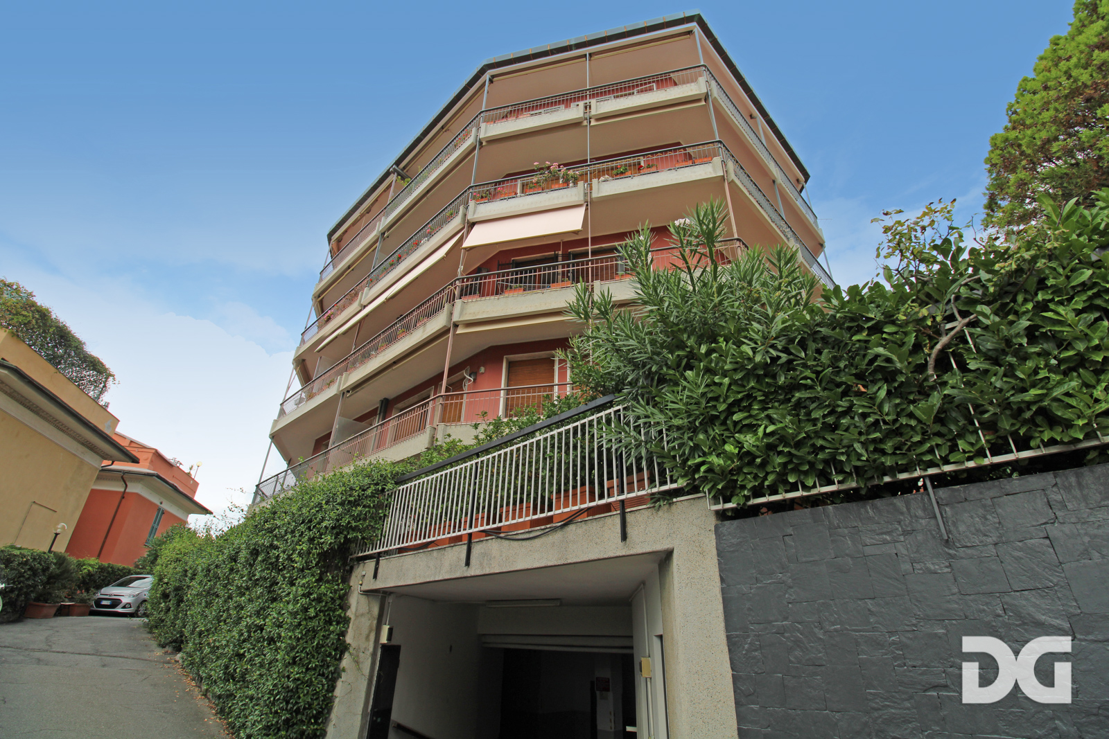 Immobiliare Del Guasta SAN MARTINO D'ALBARO – VIA VIVIANI MQ. 72 CON GIARDINO E BOX 