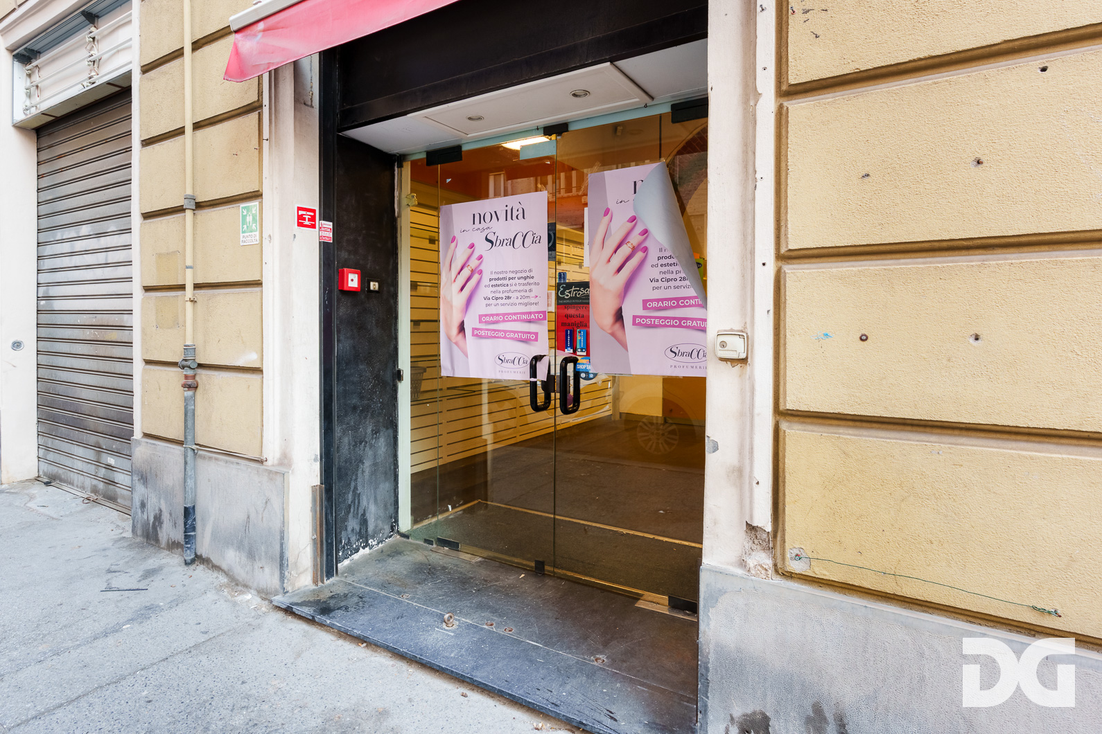 Immobiliare Del Guasta FOCE – VIA CIPRO LOCALE COMMERCIALE MQ. 93 