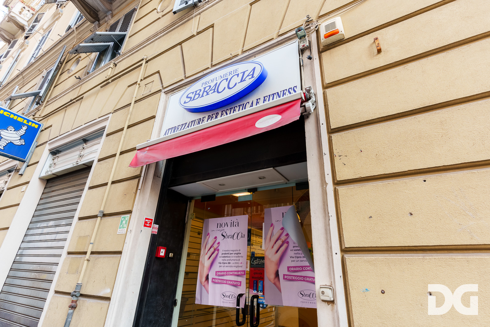 Immobiliare Del Guasta FOCE – VIA CIPRO LOCALE COMMERCIALE MQ. 93 