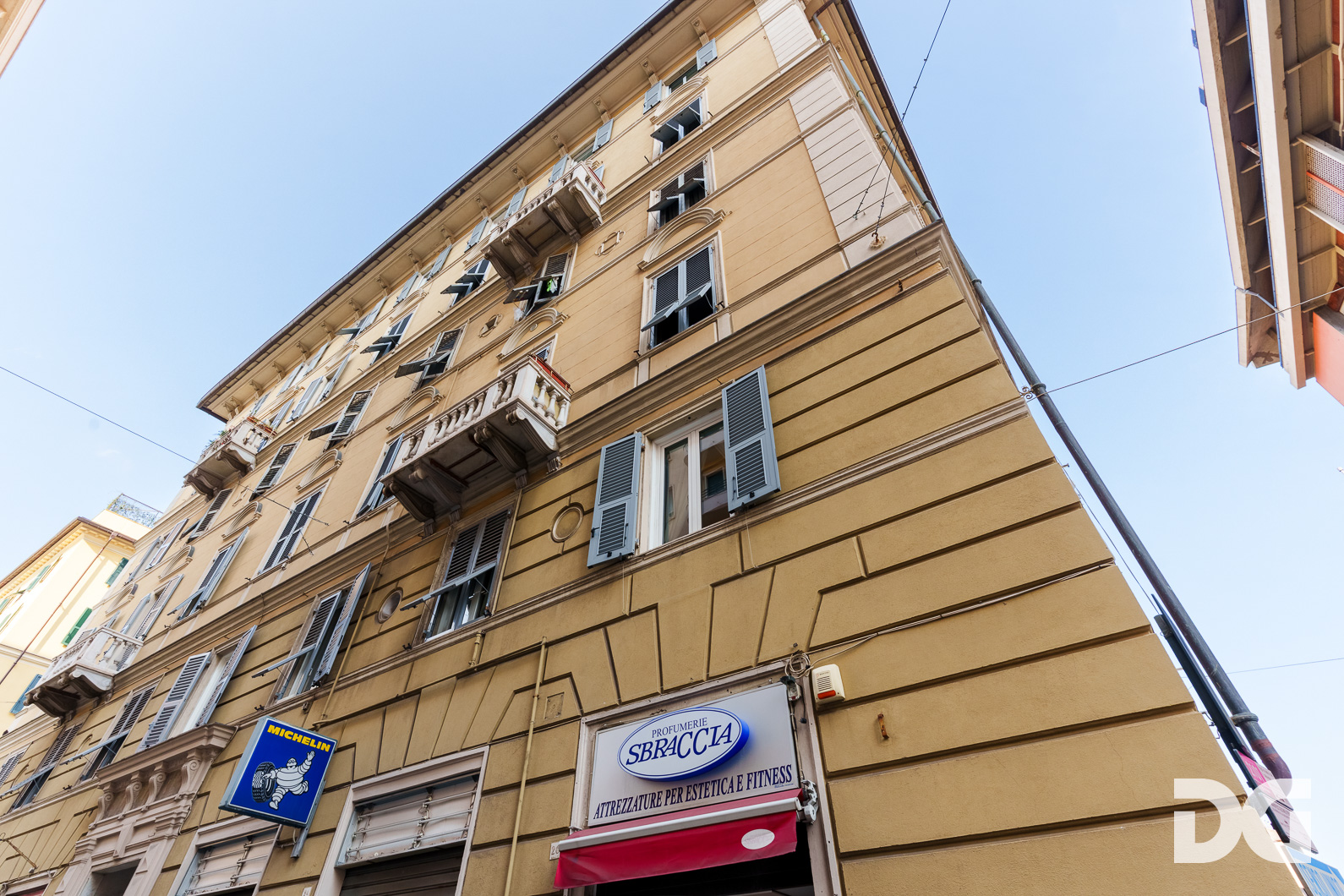 Immobiliare Del Guasta FOCE – VIA CIPRO LOCALE COMMERCIALE MQ. 93 