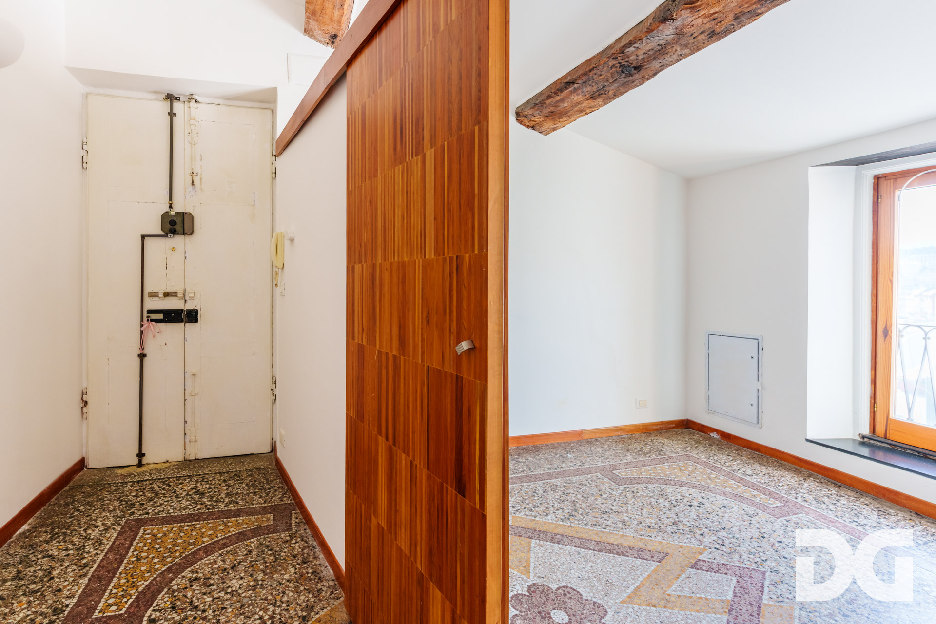 Immobiliare Del Guasta CENTRO – VIA ROMA PERFETTI MQ. 61 MANSARDATI PANORAMICI 