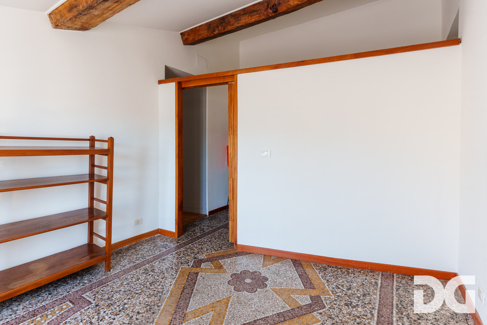 Immobiliare Del Guasta CENTRO – VIA ROMA PERFETTI MQ. 61 MANSARDATI PANORAMICI 