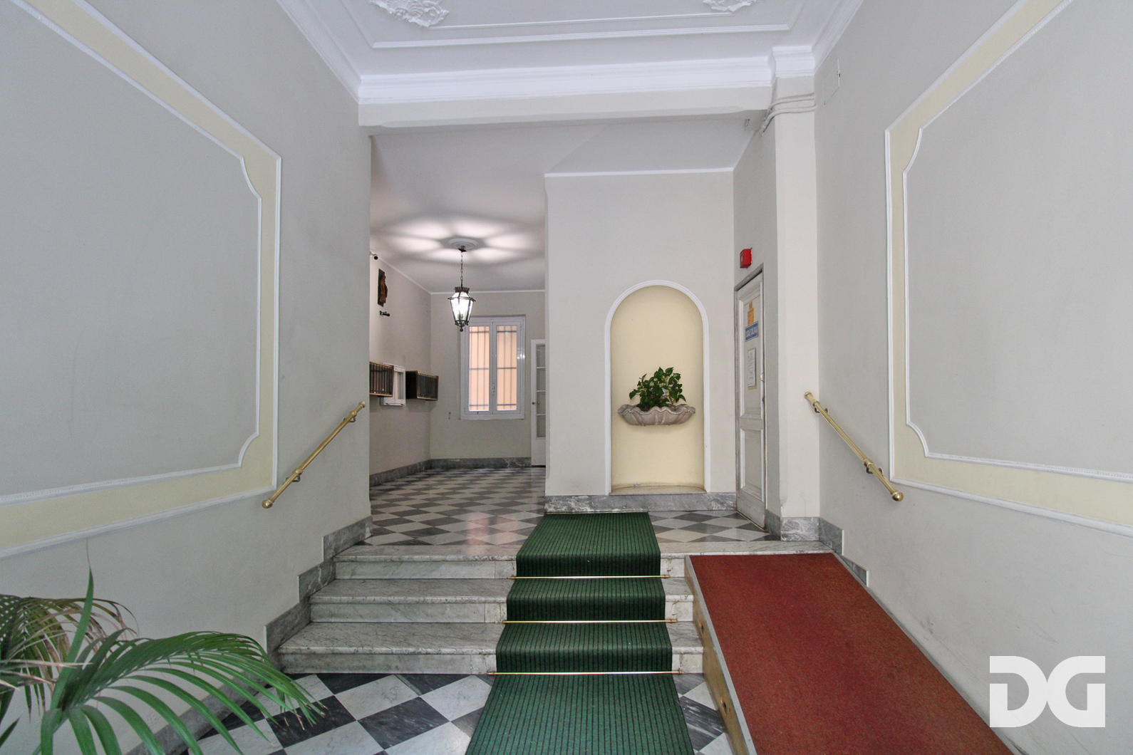 Immobiliare Del Guasta CASTELLETTO MANIN – LARGO GIARDINO MQ.103 PIANO ALTO