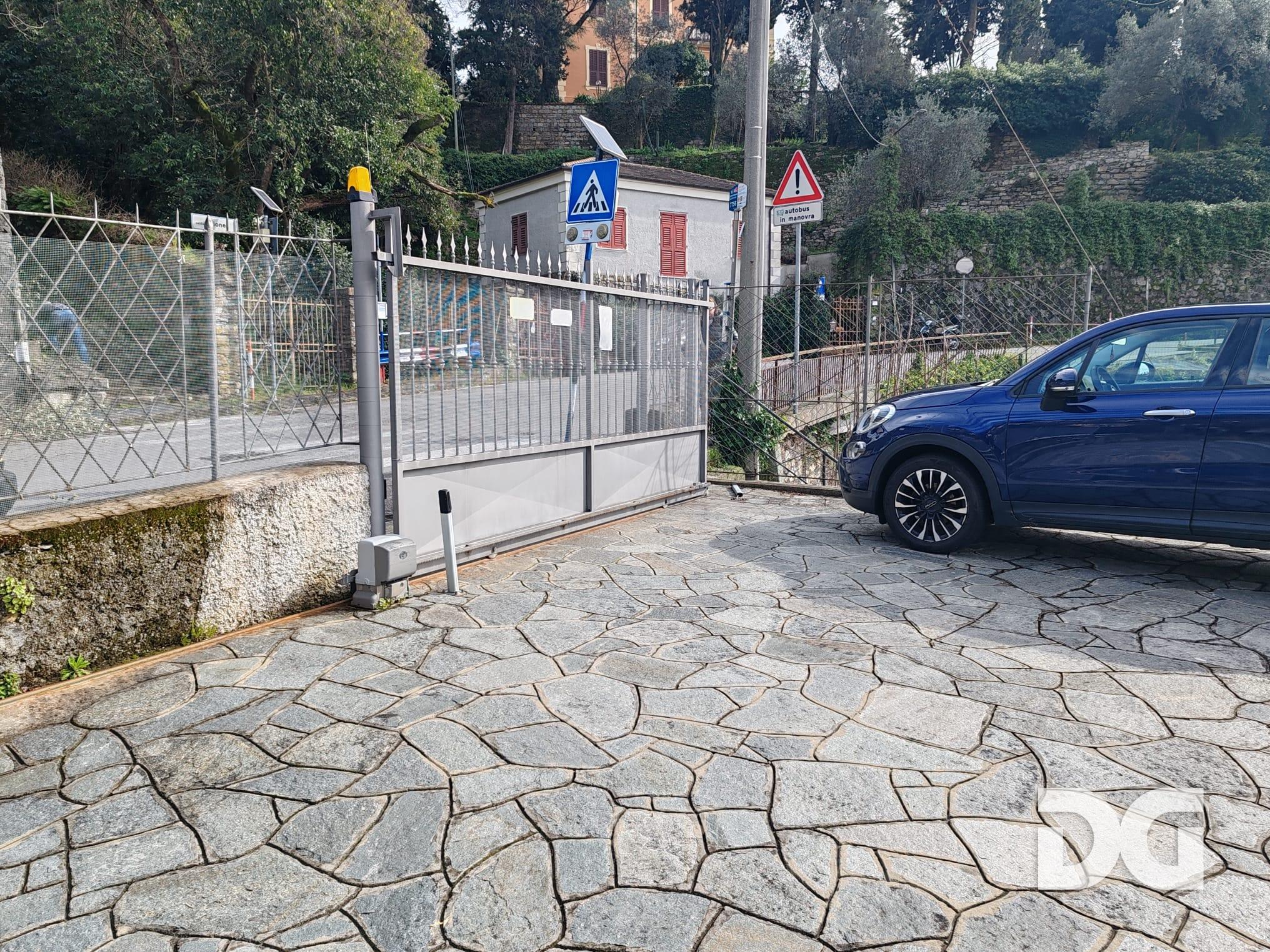 Immobiliare Del Guasta CAMOGLI-BOSCHETTO – ELEGANTI E PANORAMICI MQ. 119 CON GIARDINO 
