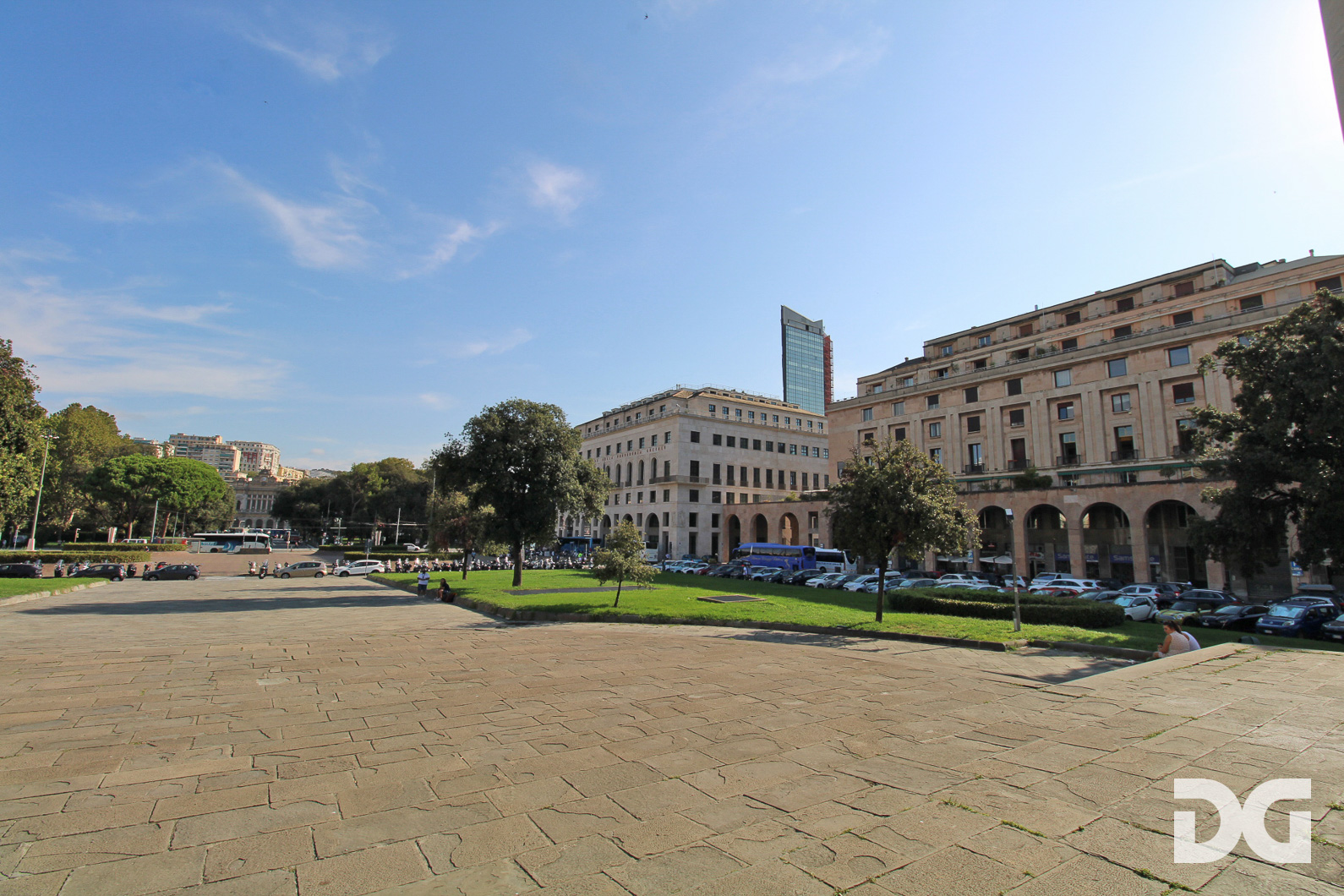 Immobiliare Del Guasta PIAZZA DELLA VITTORIA – PERFETTI MQ. 200 CON TERRAZZO