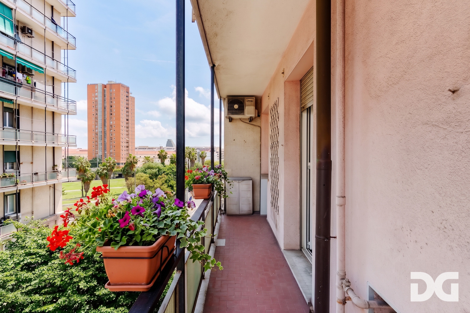 Immobiliare Del Guasta SAMPIERDARENA – VIA ERIDANIA LUMINOSI MQ.60 CON POGGIOLATA