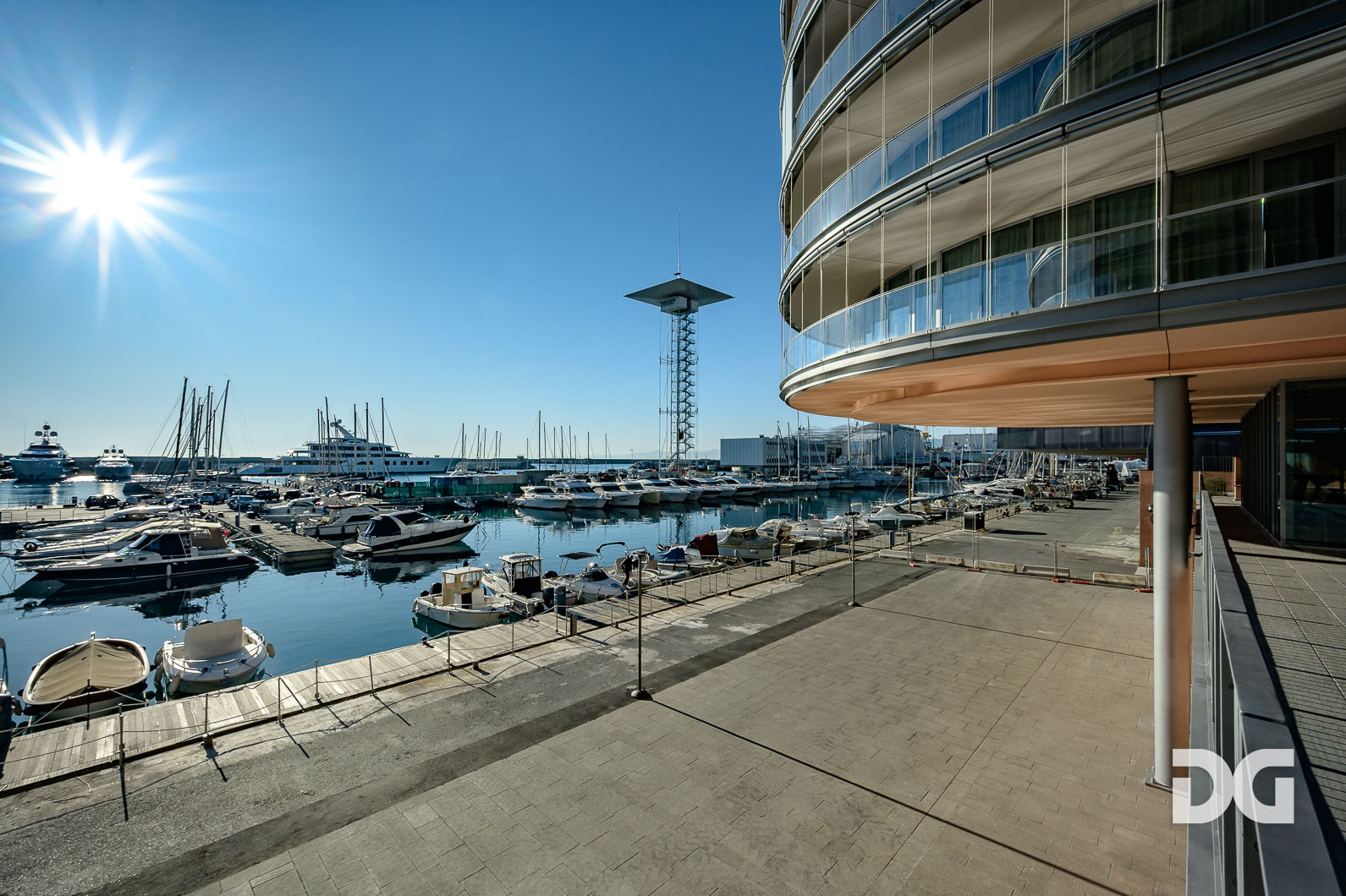 Immobiliare Del Guasta WATERFRONT DI LEVANTE – ARREDATI MQ. 63 CON TERRAZZO E POSTO AUTO 