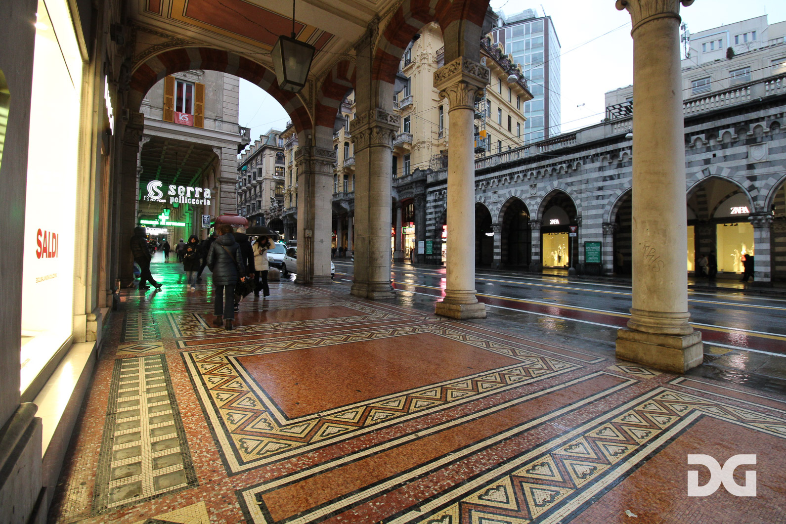 Immobiliare Del Guasta CENTRO VIA XX SETTEMBRE – UFFICIO MQ. 400 DIVISIBILE IN PERFETTO STATO 