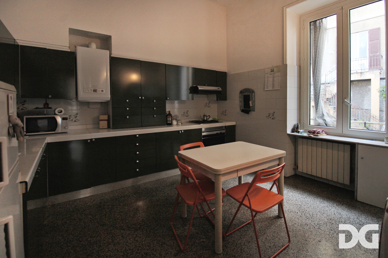 Immobiliare Del Guasta CENTRO STORICO CARMINE – VIA EDILIO RAGGIO ORDINATI MQ. 147