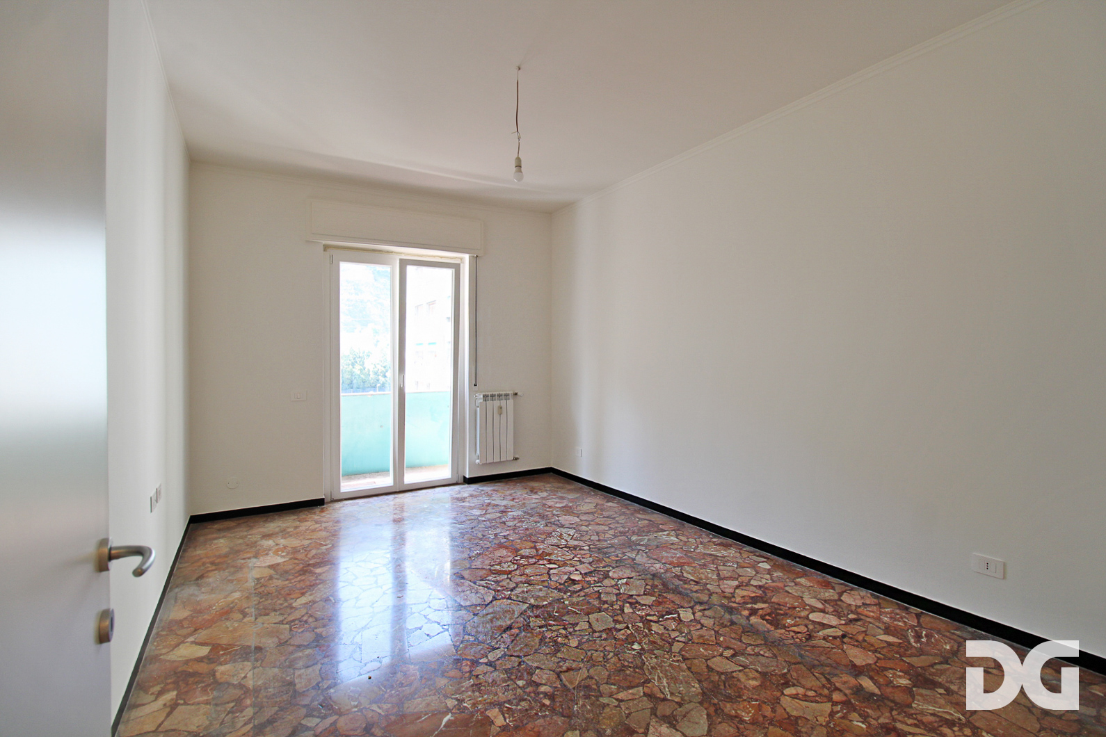 Immobiliare Del Guasta MOLASSANA – VIA GHERZI RISTRUTTURATI MQ. 95 CON POGGIOLATA