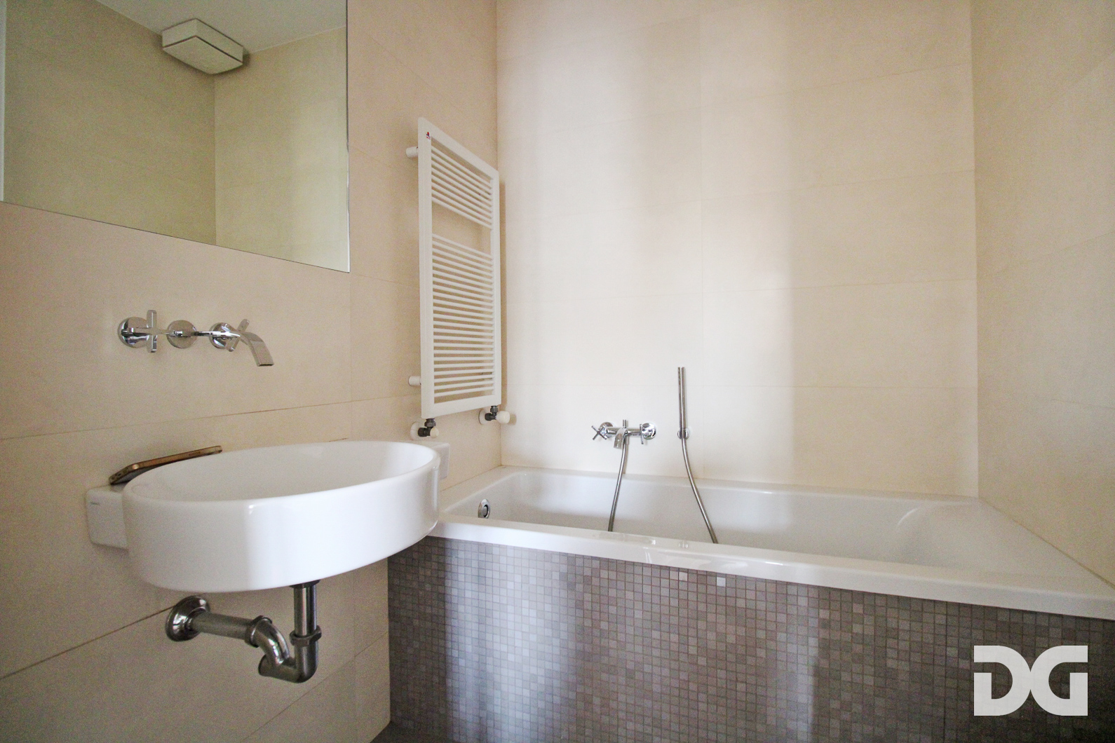 Immobiliare Del Guasta STURLA – PIAZZA RAGAZZI DEL ’99 LUMINOSISSIMI MQ.94