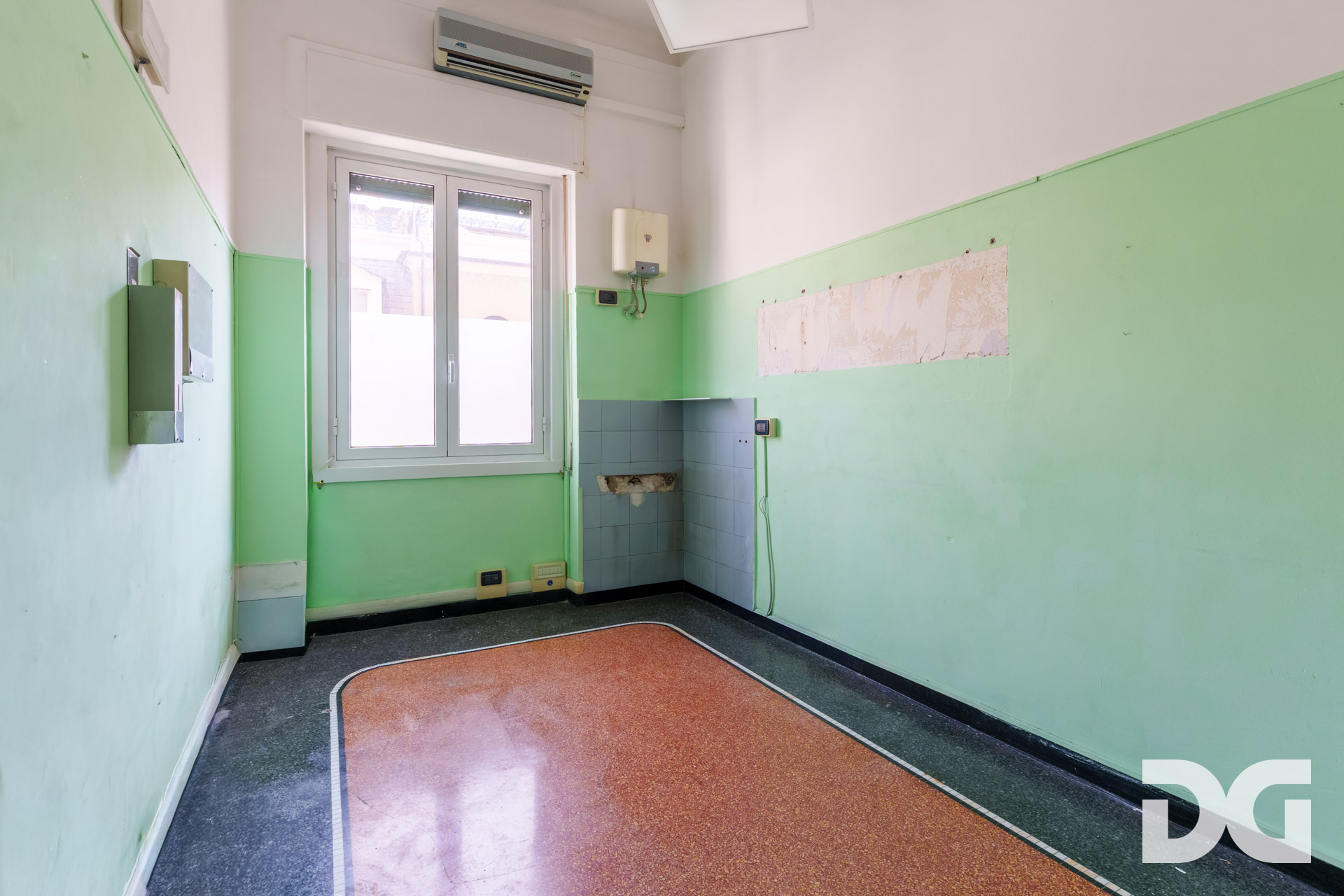 Immobiliare Del Guasta CENTRO – VIA CECCARDI UFFICIO MQ.72 