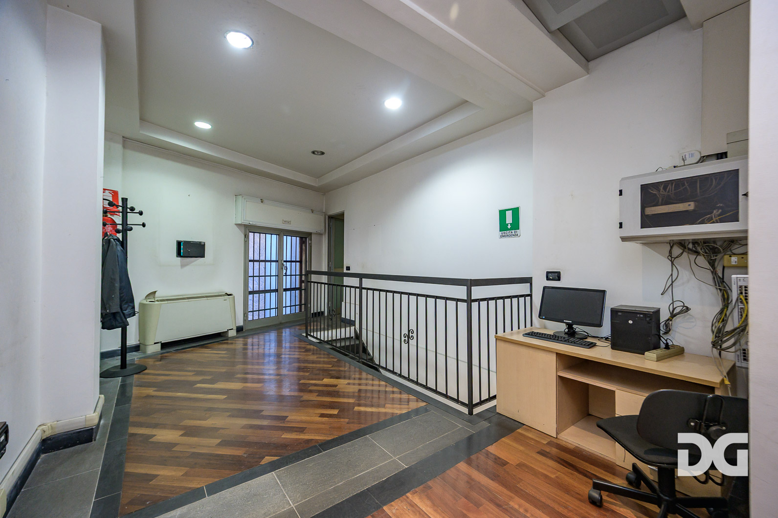 Immobiliare Del Guasta SAMPIERDARENA – VIA S.B. DEL FOSSATO - UFFICIO MQ. 110 