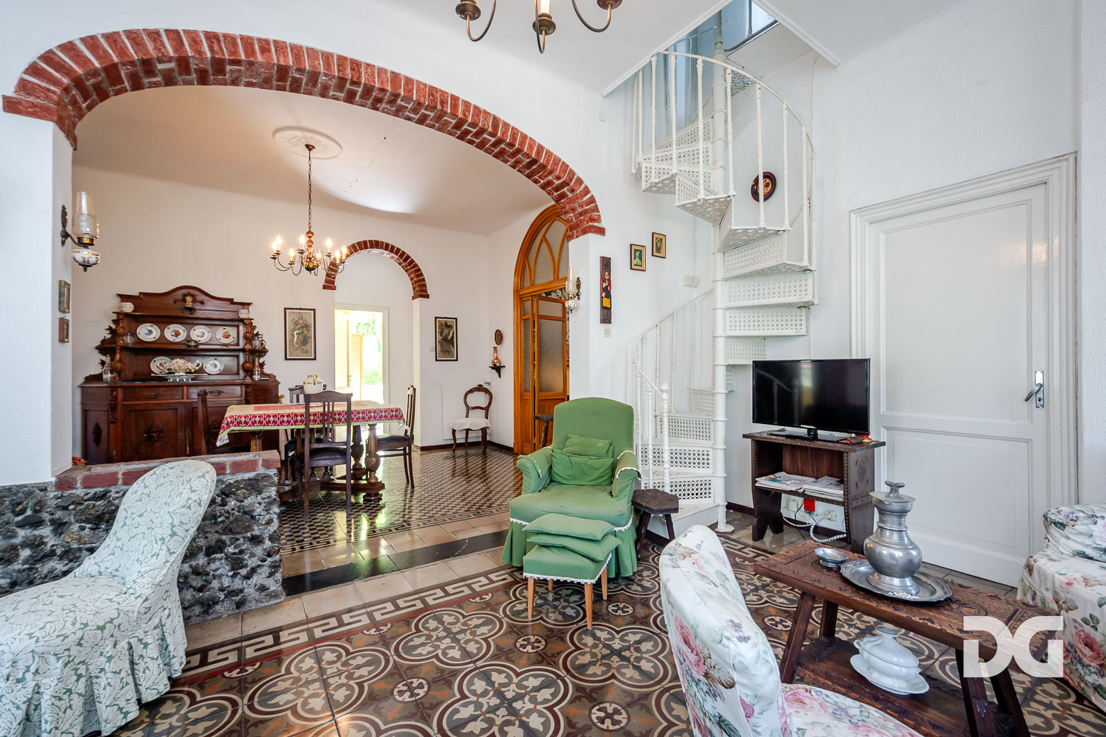 Immobiliare Del Guasta SAVIGNONE – PRESTIGIOSA VILLA DEL ‘900 CON PARCO 