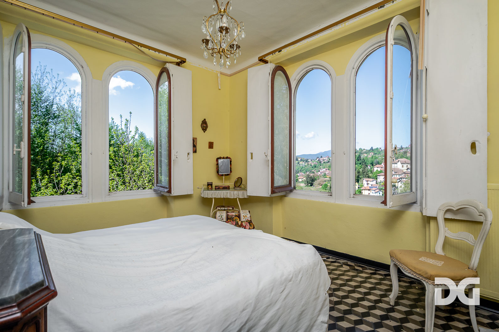 Immobiliare Del Guasta SAVIGNONE – PRESTIGIOSA VILLA DEL ‘900 CON PARCO 