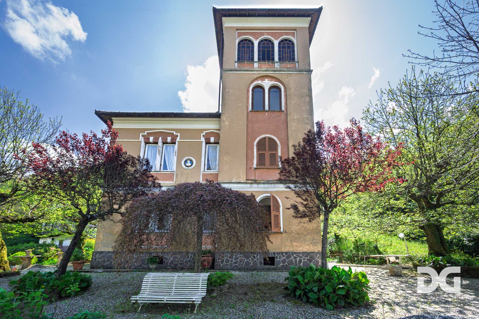 Immobiliare Del Guasta SAVIGNONE – PRESTIGIOSA VILLA DEL ‘900 CON PARCO 