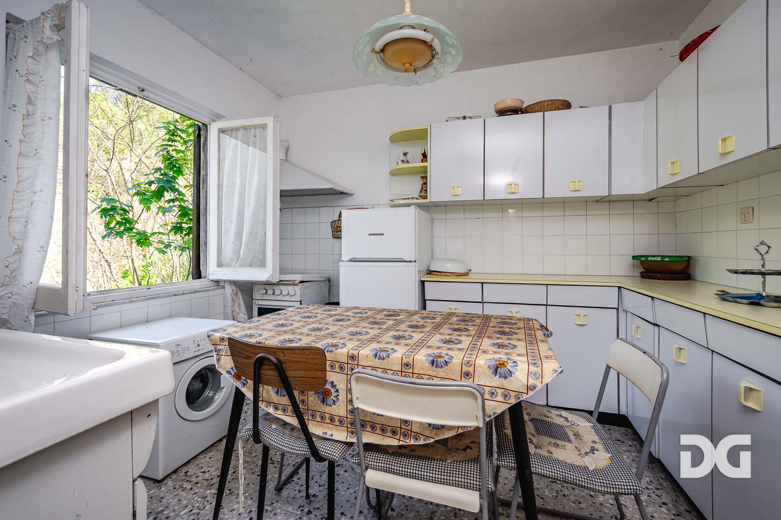 Immobiliare Del Guasta SAVIGNONE – PRESTIGIOSA VILLA DEL ‘900 CON PARCO 