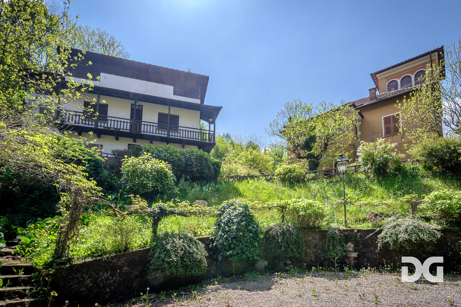 Immobiliare Del Guasta SAVIGNONE – PRESTIGIOSA VILLA DEL ‘900 CON PARCO 