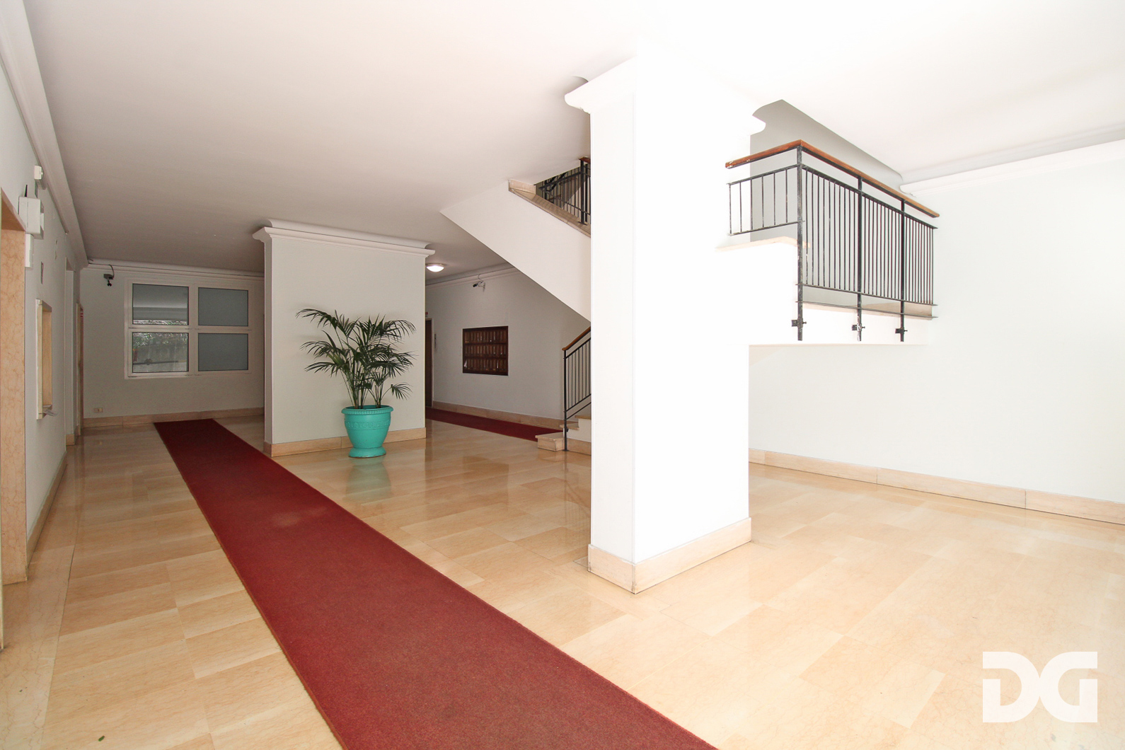 Immobiliare Del Guasta CASTELLETTO – VIA SCORZA MQ. 162 PANORAMICI CON TERRAZZO 