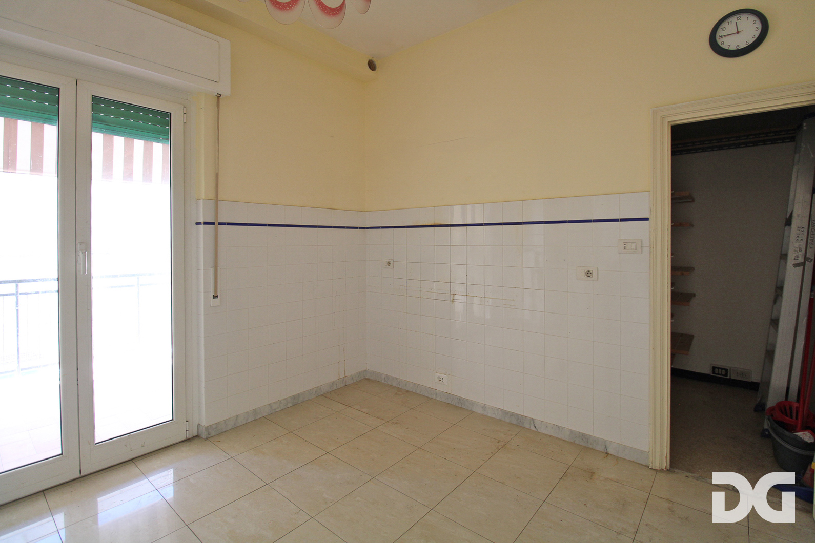 Immobiliare Del Guasta CASTELLETTO – VIA SCORZA MQ. 162 PANORAMICI CON TERRAZZO 