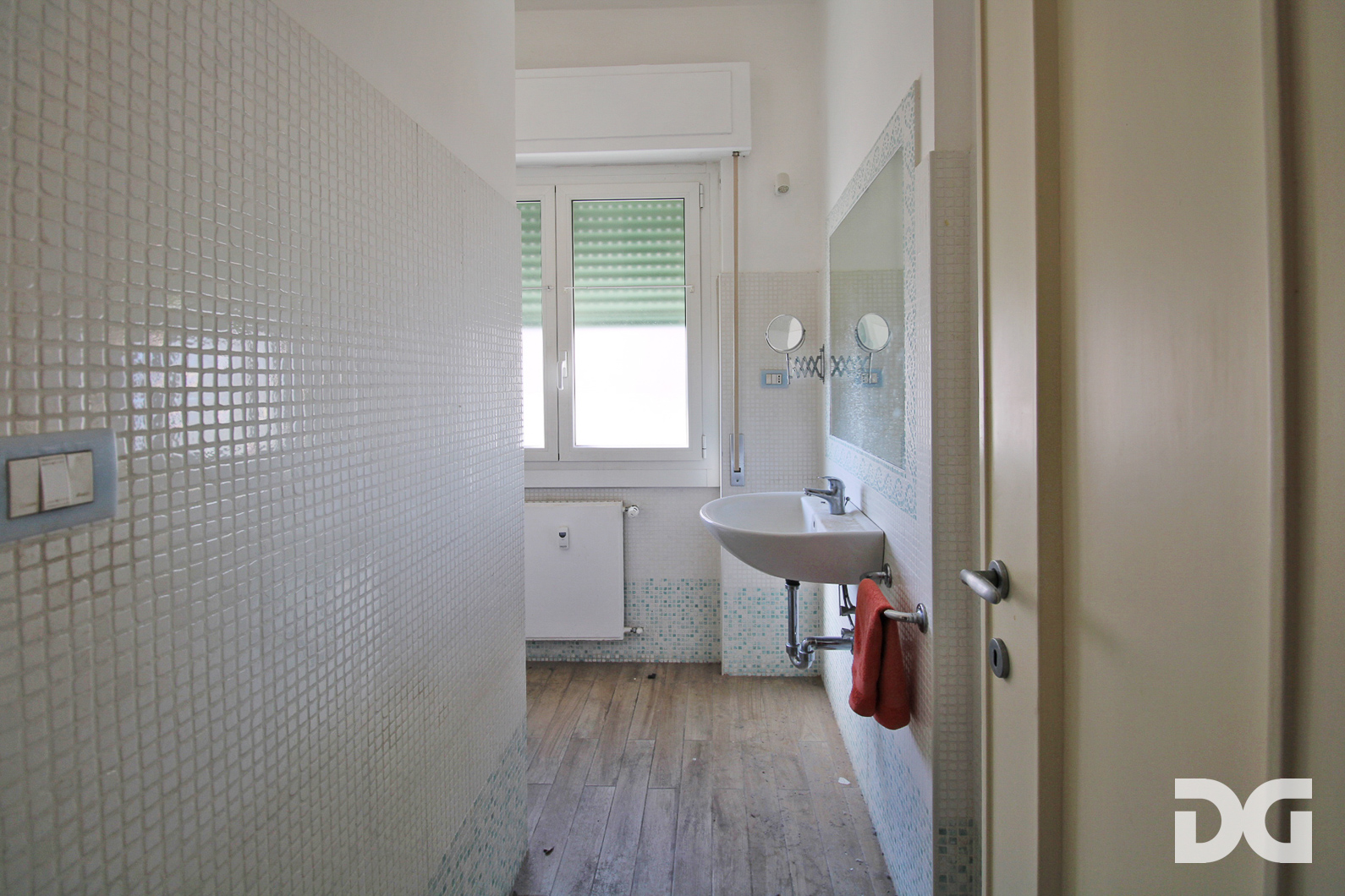 Immobiliare Del Guasta CASTELLETTO – VIA SCORZA MQ. 162 PANORAMICI CON TERRAZZO 