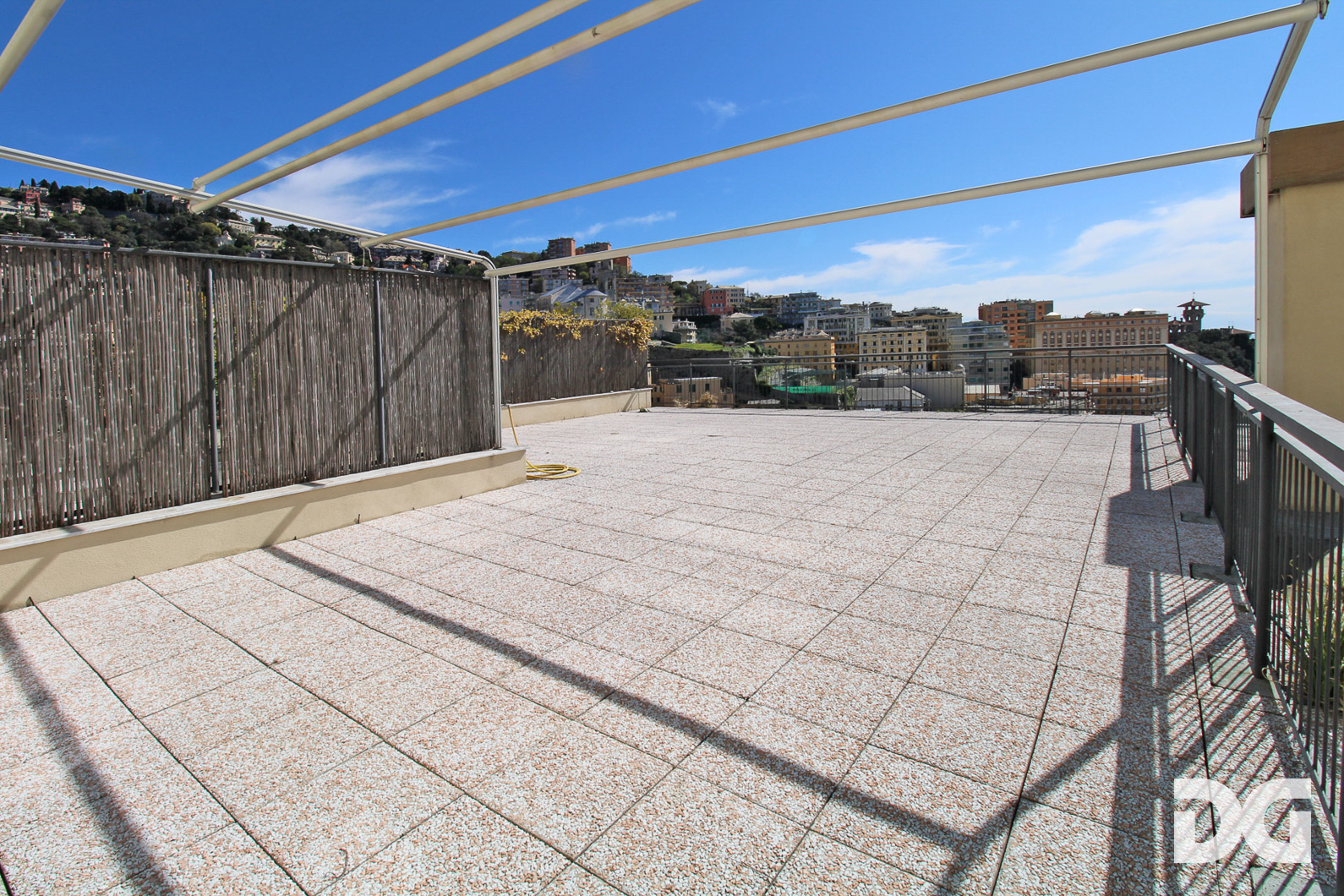 Immobiliare Del Guasta CASTELLETTO – VIA SCORZA MQ. 162 PANORAMICI CON TERRAZZO 