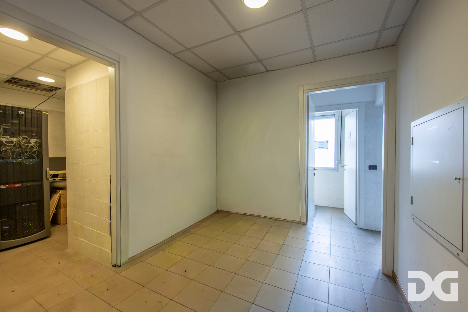 Immobiliare Del Guasta CORNIGLIANO – VIA F.ROLLA UFFICI MQ. 318 CON POSTI AUTO 