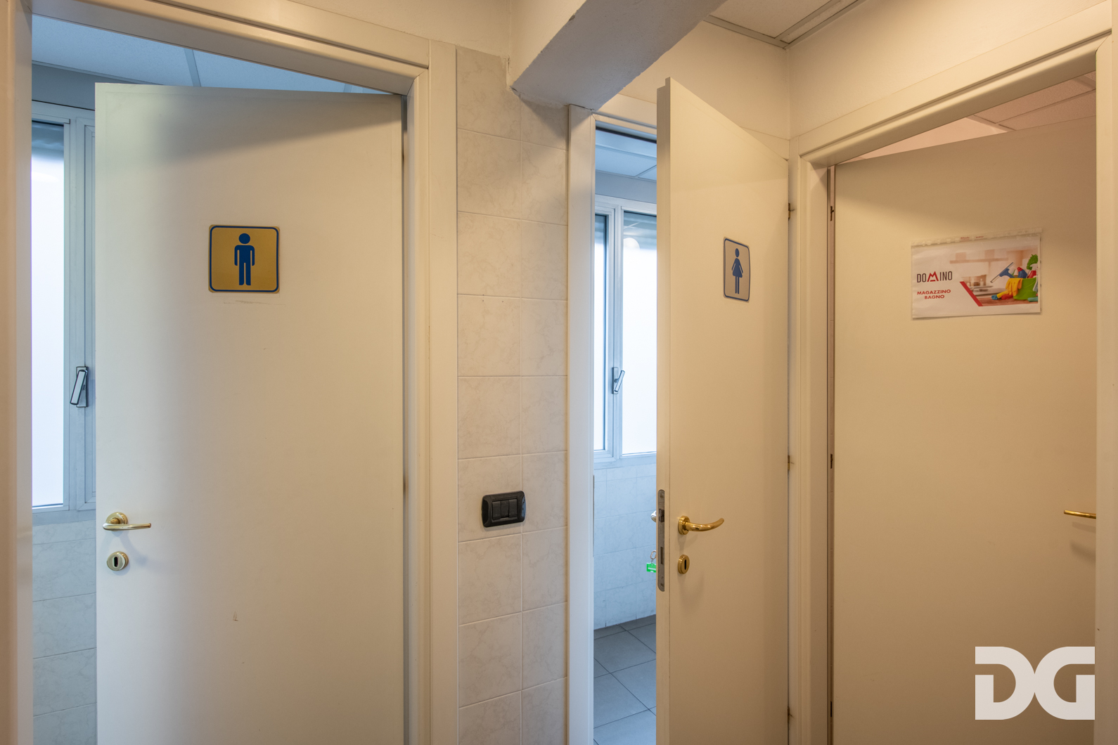 Immobiliare Del Guasta CORNIGLIANO – VIA F.ROLLA UFFICI MQ. 318 CON POSTI AUTO 