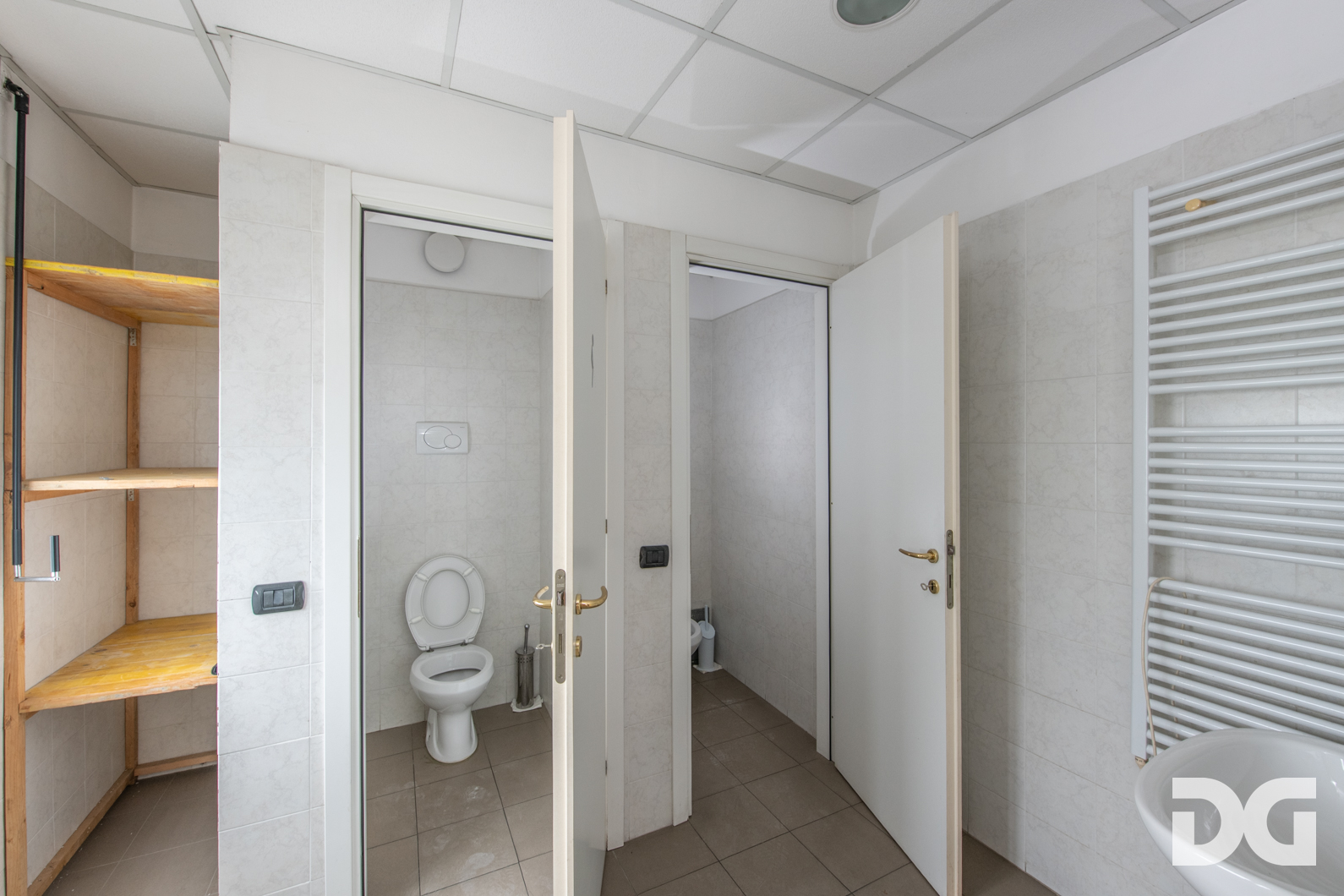 Immobiliare Del Guasta CORNIGLIANO – VIA F.ROLLA UFFICI MQ. 124 CON POSTI AUTO 