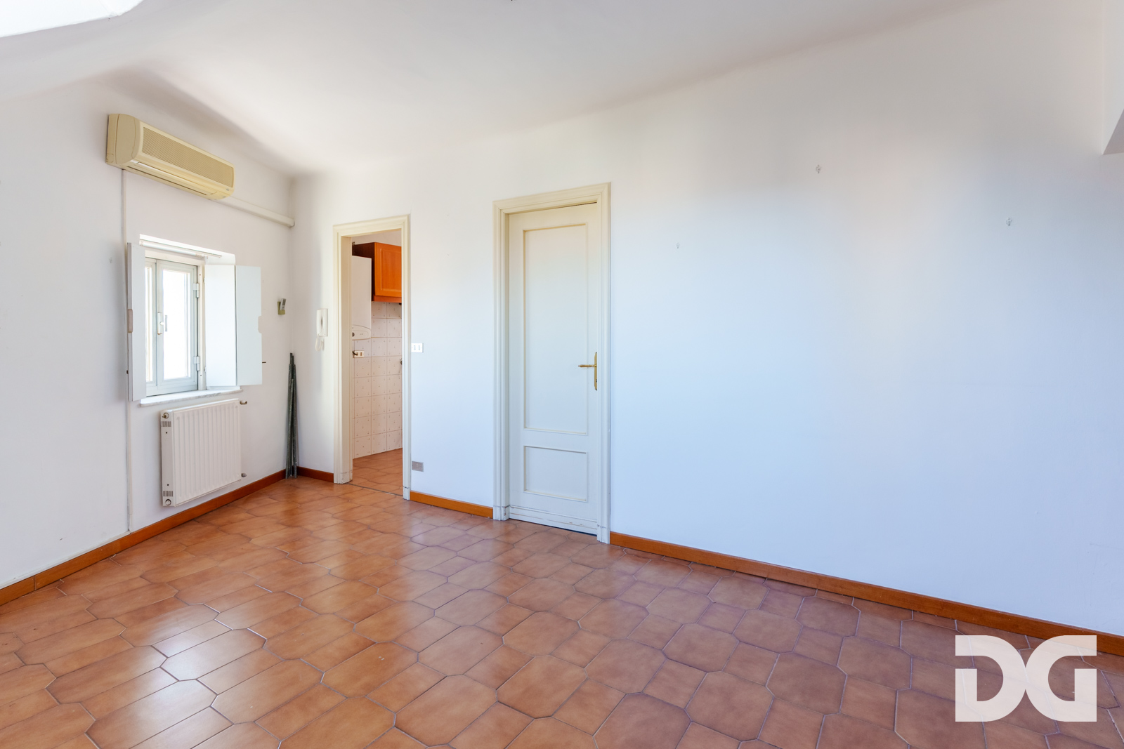 Immobiliare Del Guasta CARIGNANO – VIA NINO BIXIO ATTICO PANORAMICO MQ.178
