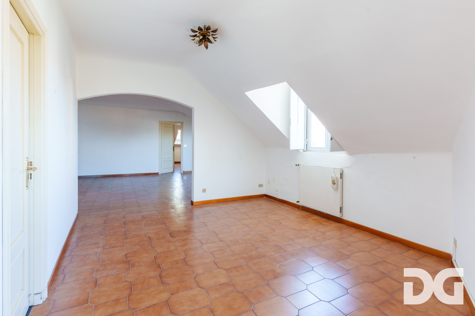 Immobiliare Del Guasta CARIGNANO – VIA NINO BIXIO ATTICO PANORAMICO MQ.178