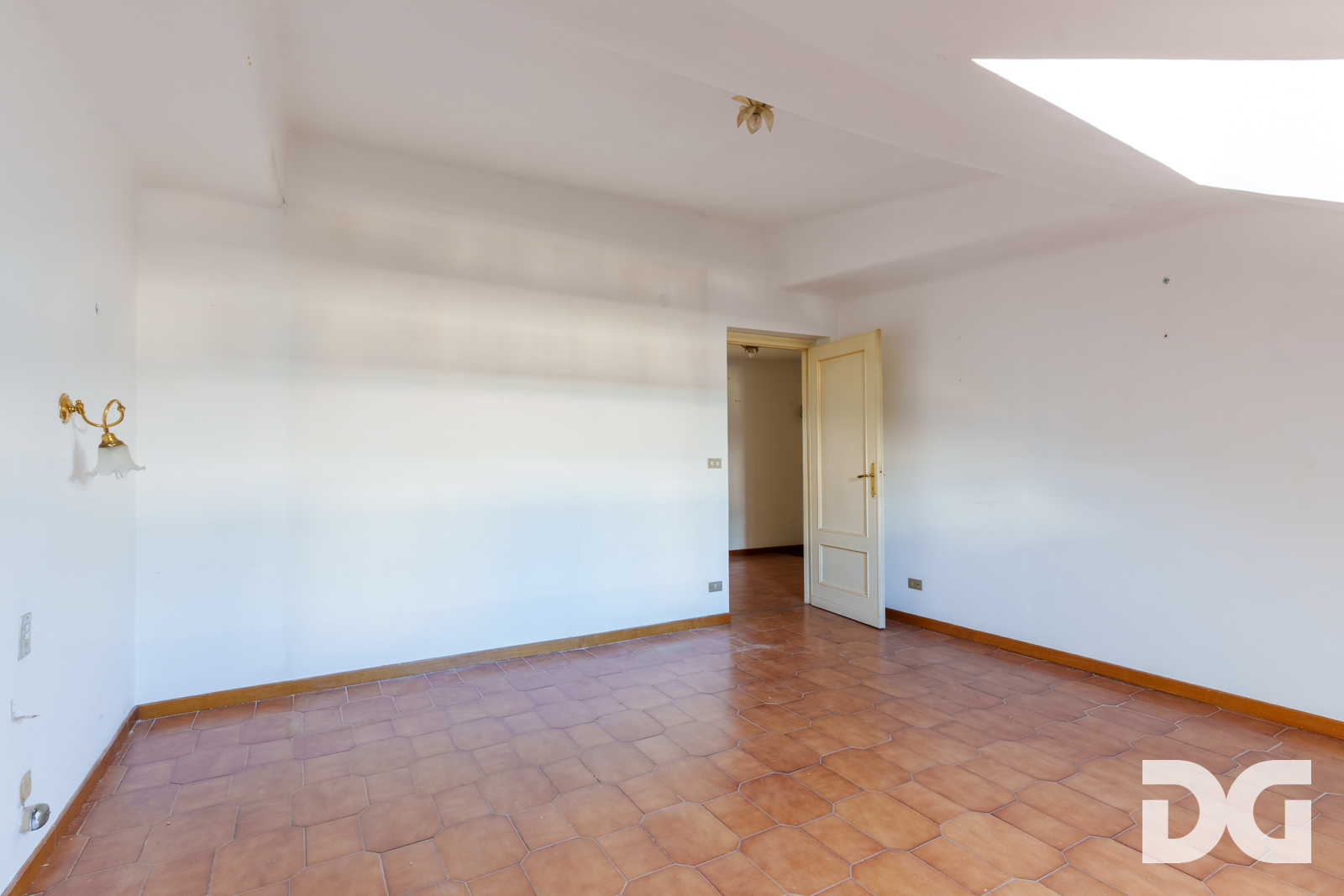 Immobiliare Del Guasta CARIGNANO – VIA NINO BIXIO ATTICO PANORAMICO MQ.178