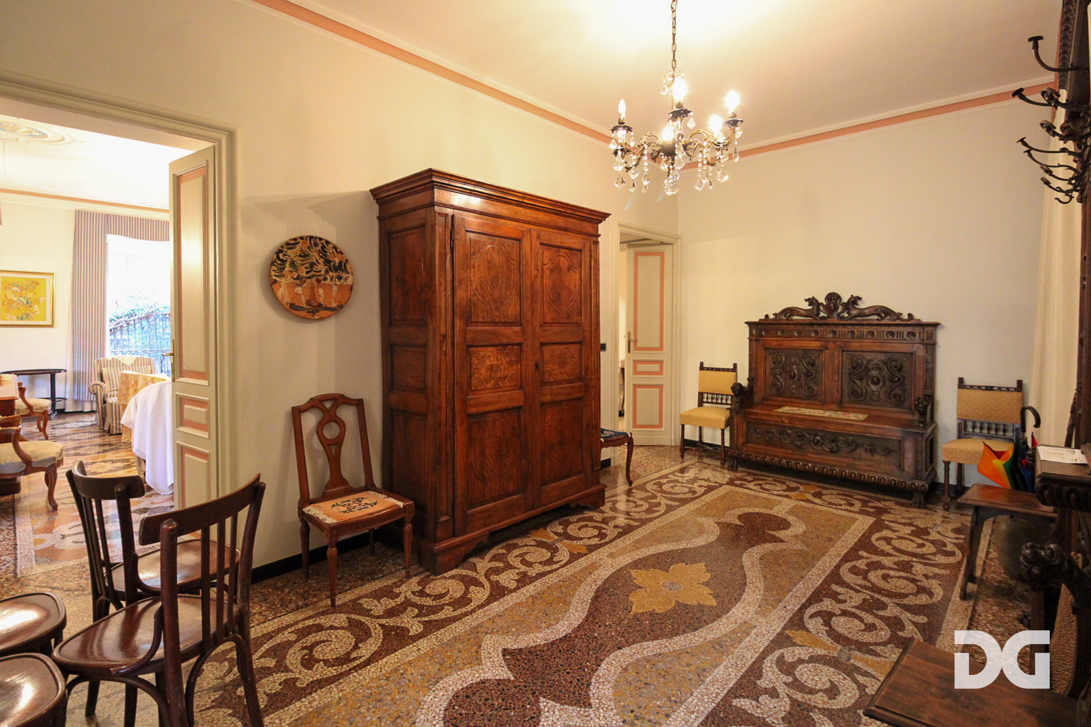 Immobiliare Del Guasta CORSO FIRENZE – RISTRUTTURATI MQ. 167 ARREDATI 