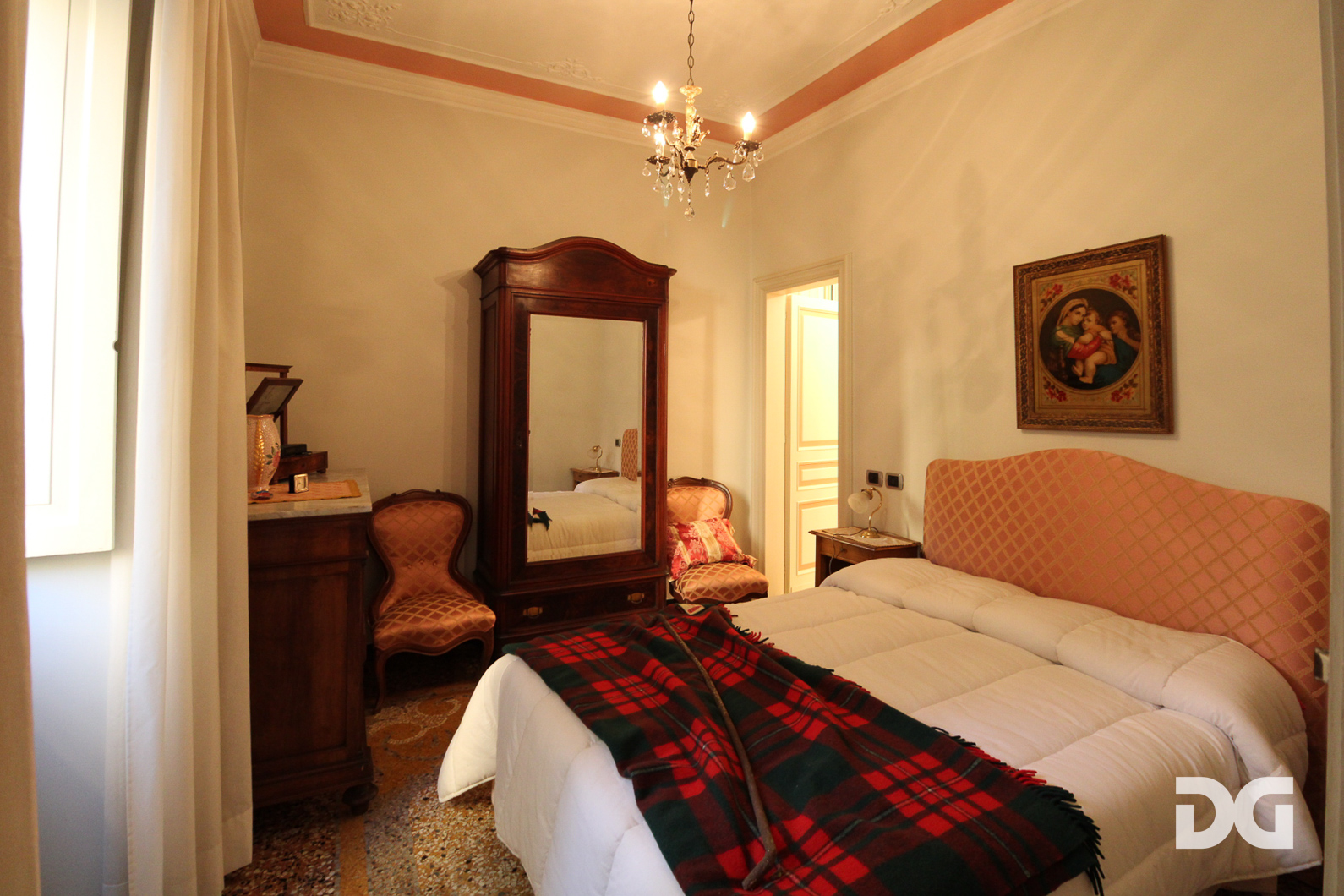 Immobiliare Del Guasta CORSO FIRENZE – RISTRUTTURATI MQ. 167 ARREDATI 