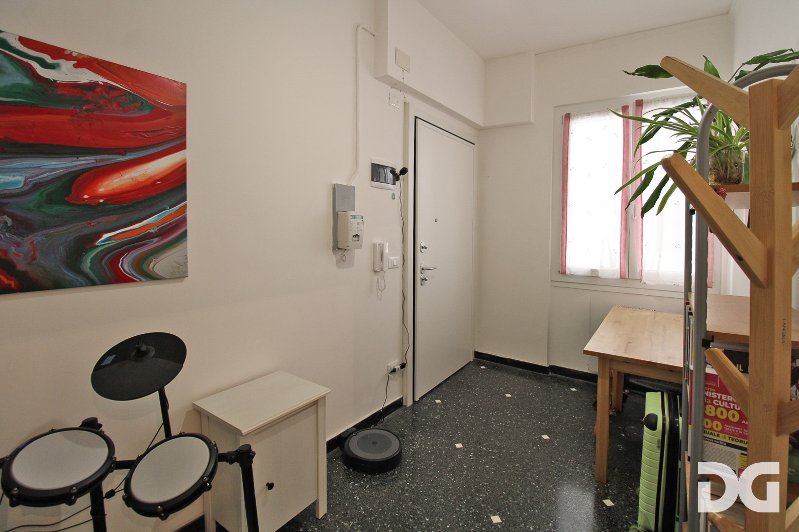 Immobiliare Del Guasta SAN FRUTTUOSO – VIA DONGHI ORDINATI MQ. 58 CON BALCONE 