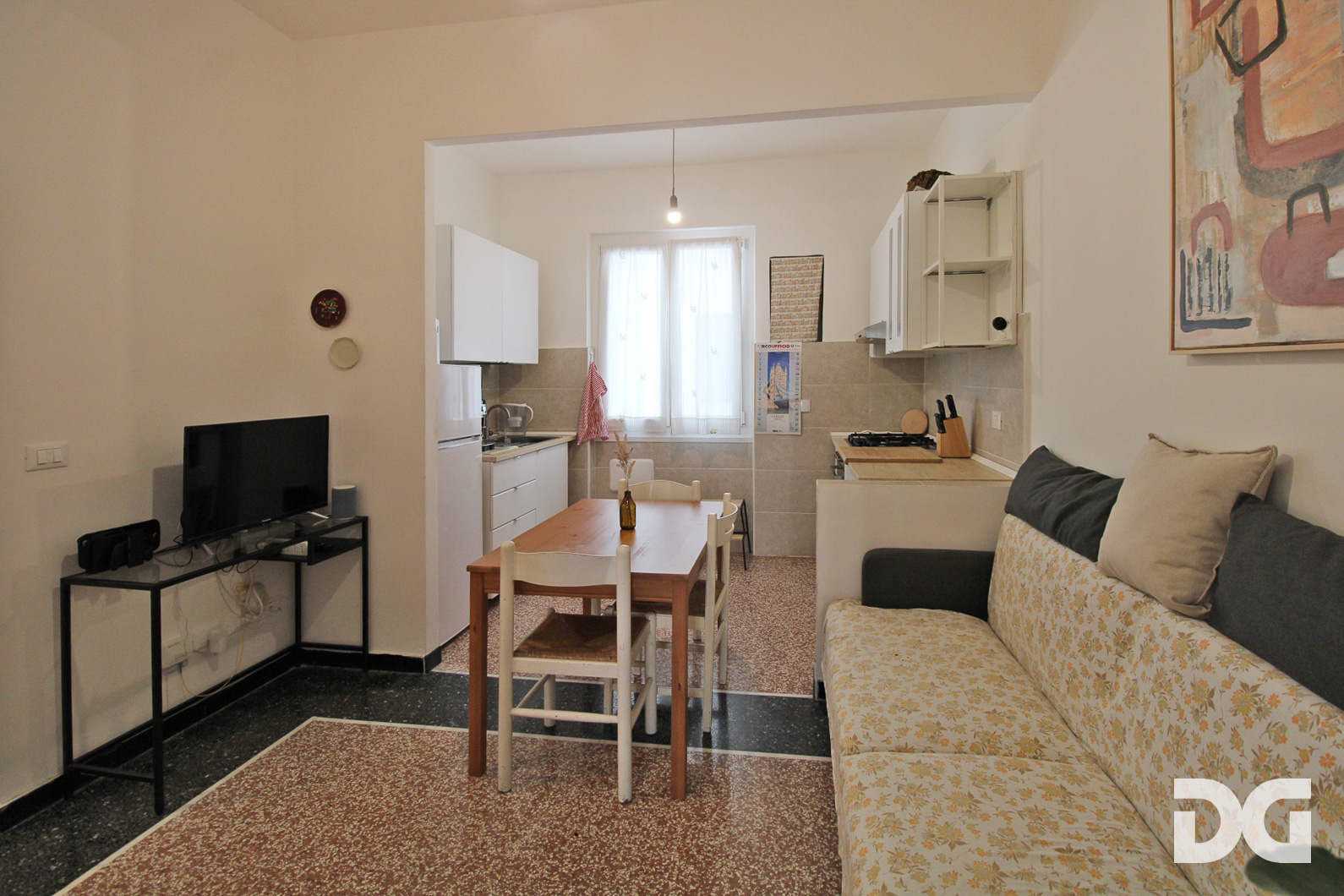 Immobiliare Del Guasta SAN FRUTTUOSO – VIA DONGHI ORDINATI MQ. 58 CON BALCONE 