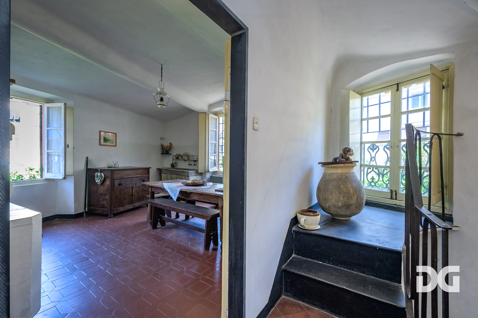 Immobiliare Del Guasta BOGLIASCO CENTRO – VIA MAZZINI MQ. 150 CON AMPIO GIARDINO 