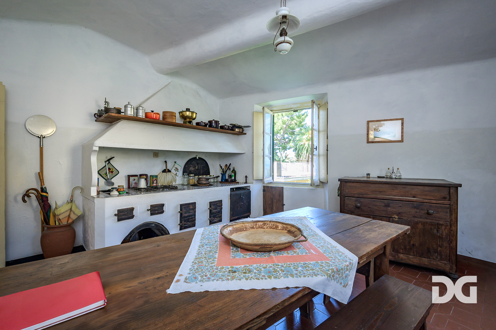 Immobiliare Del Guasta BOGLIASCO CENTRO – VIA MAZZINI MQ. 150 CON AMPIO GIARDINO 