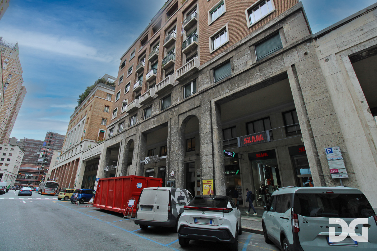 Immobiliare Del Guasta CENTRO – VIA CECCARDI RISTRUTTURATI MQ. 89 CON TERRAZZO AL PIANO 