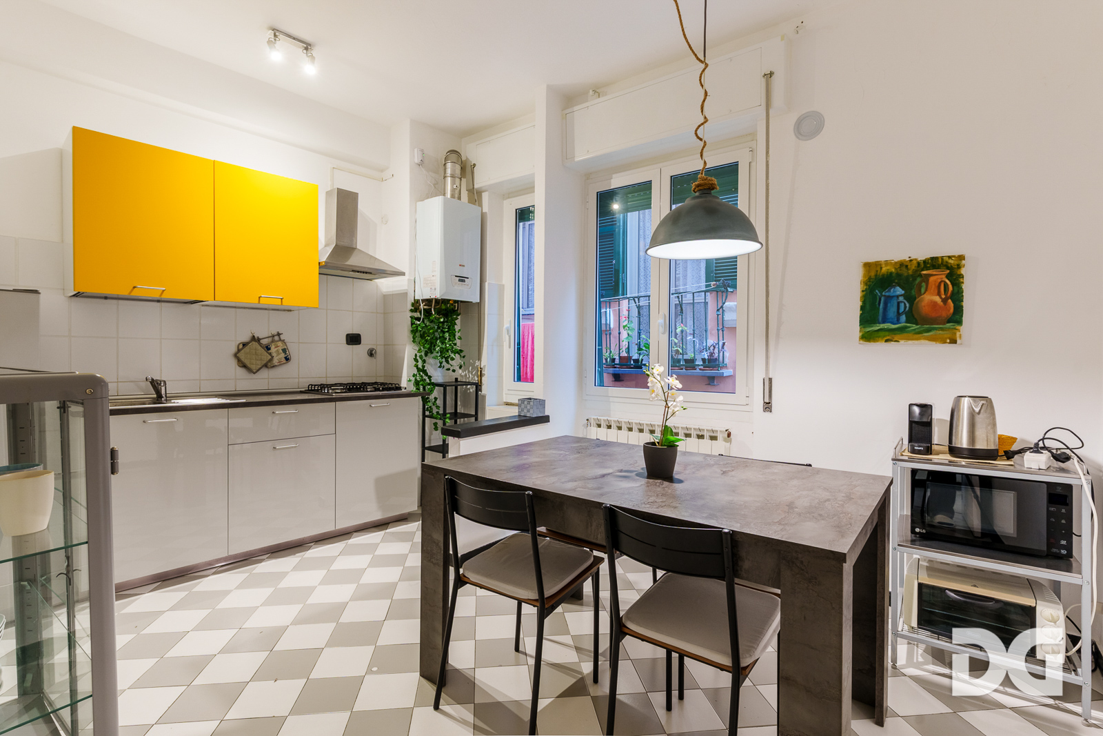 Immobiliare Del Guasta CENTRO STORICO – VICO DEL DUCA LUMINOSI MQ. 65 AMMOBILIATI 