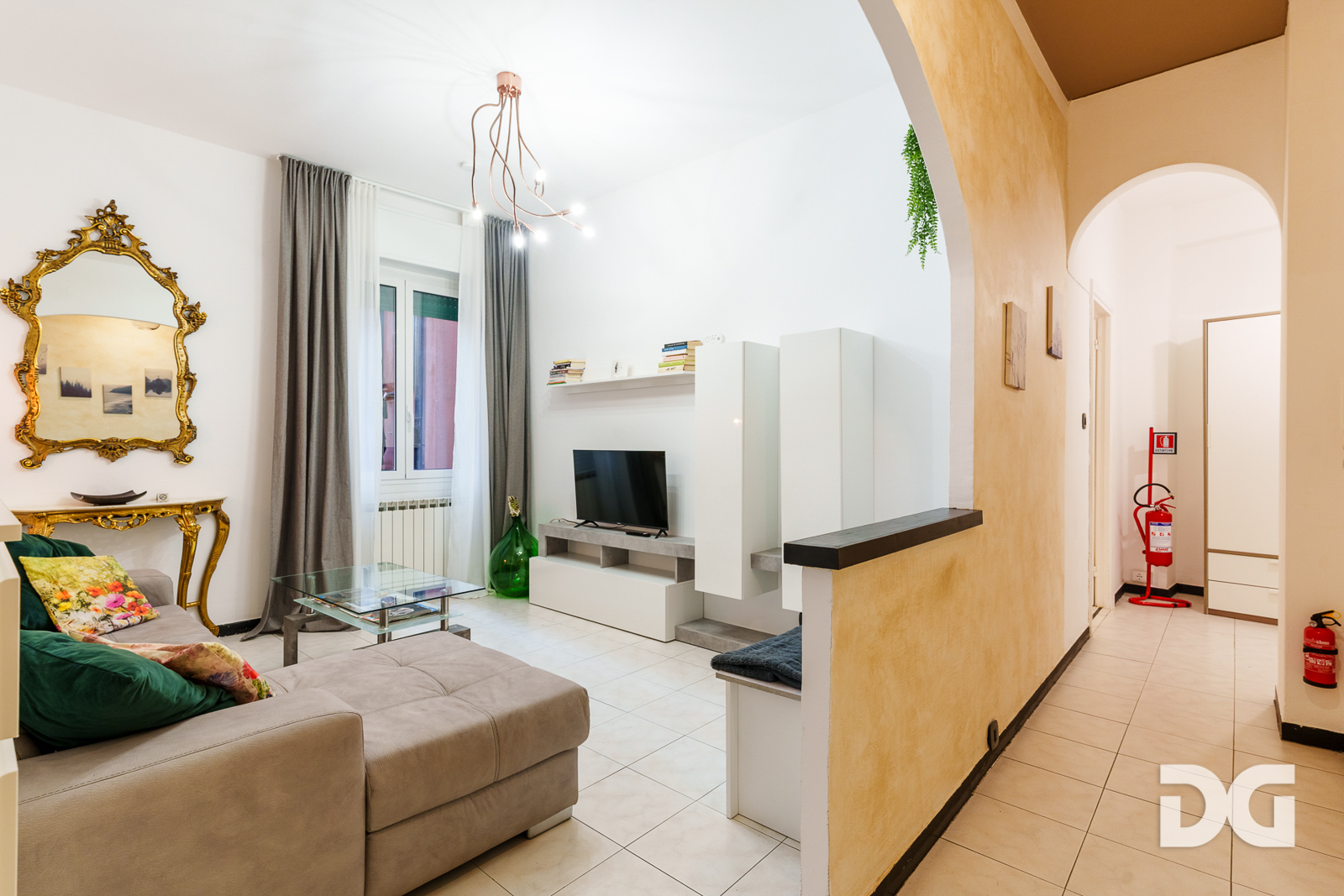 Immobiliare Del Guasta CENTRO STORICO – VICO DEL DUCA LUMINOSI MQ. 65 AMMOBILIATI 