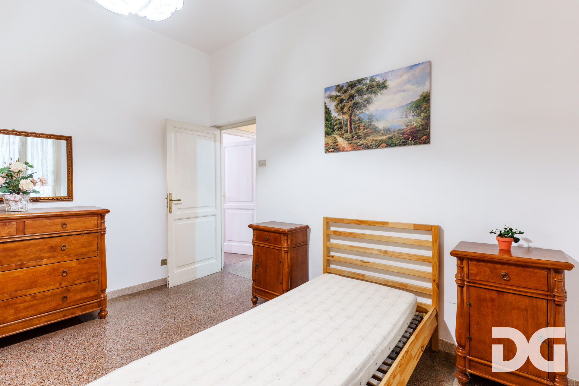Immobiliare Del Guasta OREGINA – MQ. 77 CON GIARDINO CARRABILE