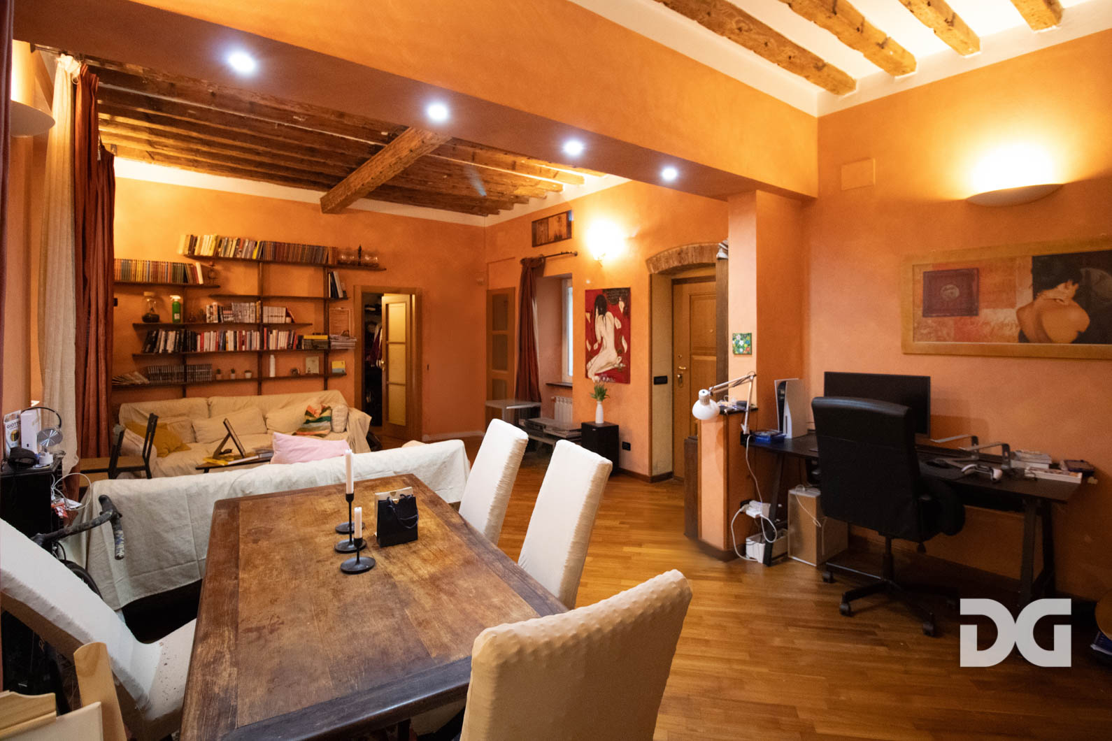 Immobiliare Del Guasta CENTRO STORICO – MADDALENA – ARREDATI MQ. 95 